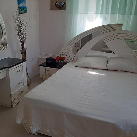 Ferienwohnung Cozy Flat In Néa Mákri Exterior foto