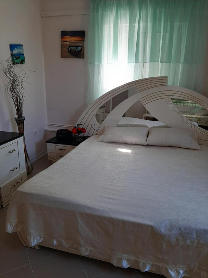 Ferienwohnung Cozy Flat In Néa Mákri Exterior foto