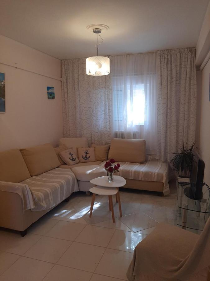 Ferienwohnung Cozy Flat In Néa Mákri Exterior foto